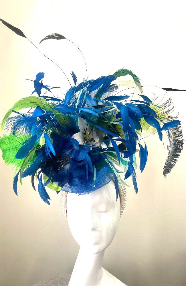 AA24 Manifest Fascinator