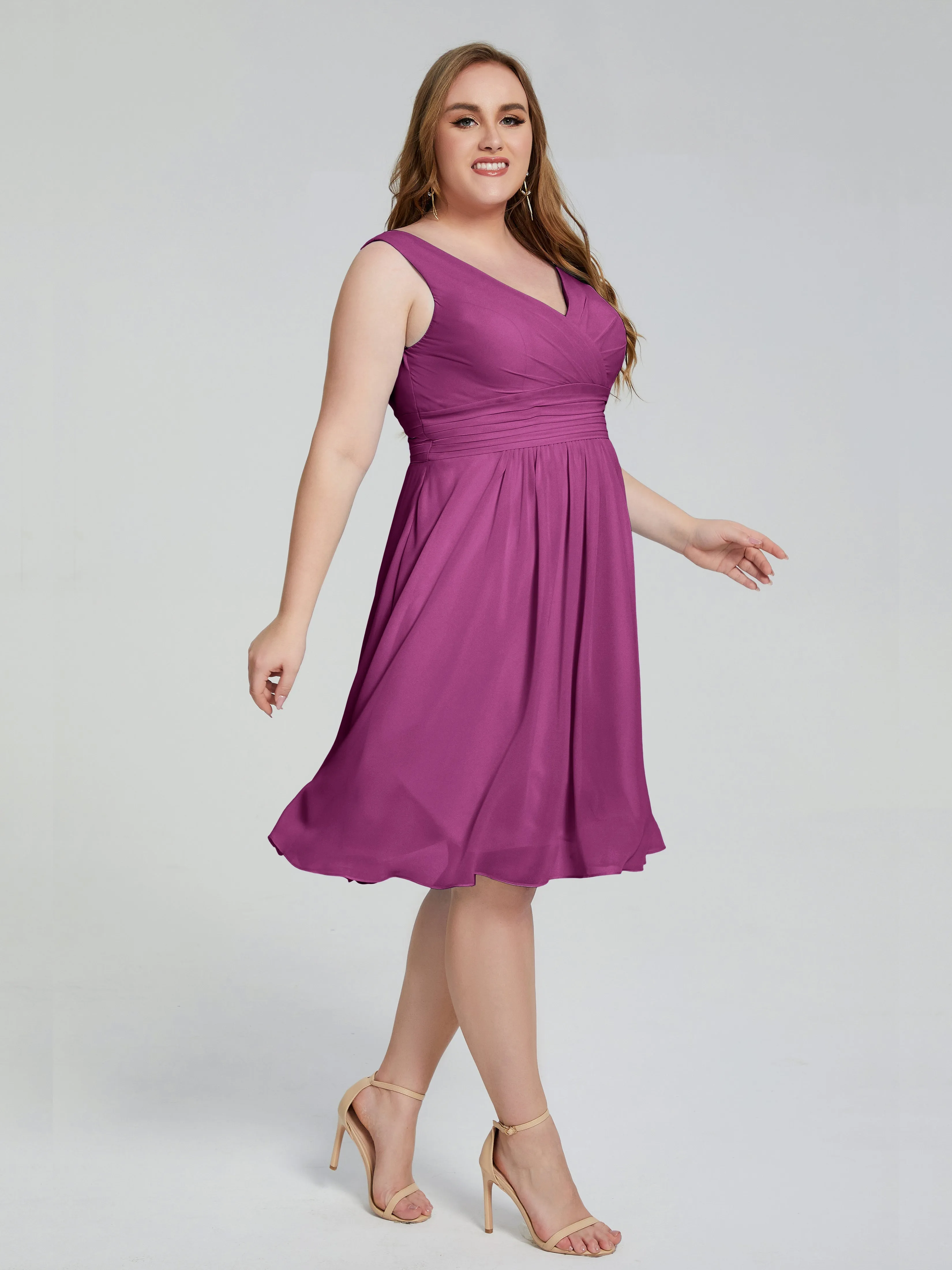 Callie Elegant Plus Size V-neck Chiffon Bridesmaid Dresses