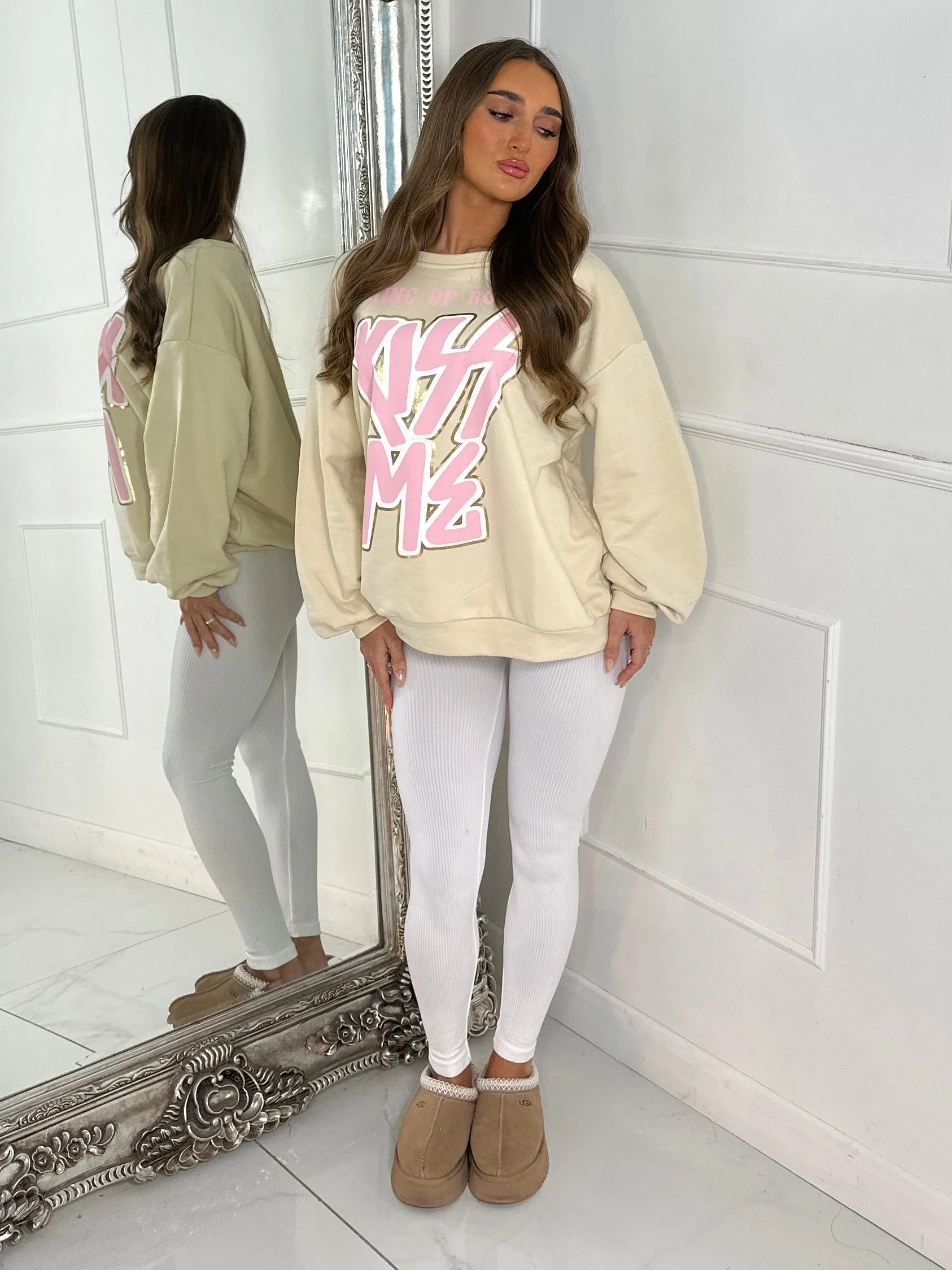 'Kiss Me' Oversized Sweatshirt - Cream