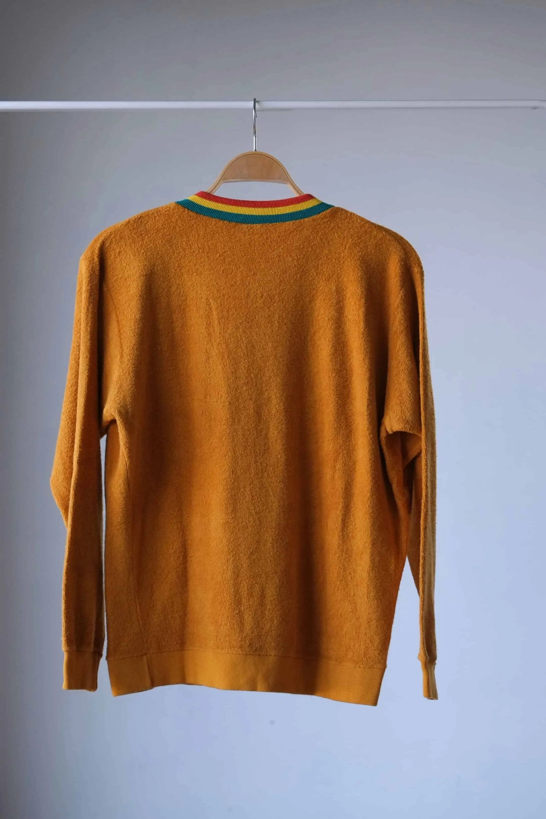RESTOSANA Vintage 70s Terrycloth V-Neck Sweater – Retro Striped Collar