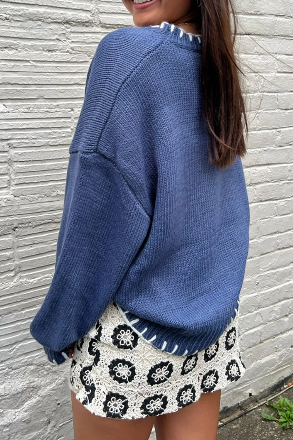 Trendy Bow Graphic Round Neck Long Sleeve Knit Sweater