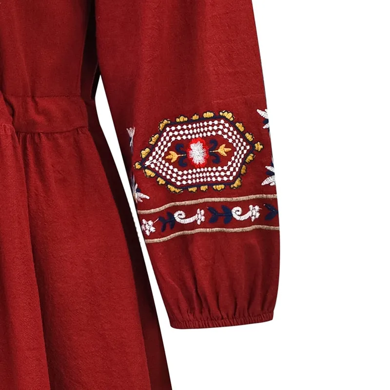 Women Embroidery Retro Elegant Round Neck Dress